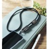 Lanyard para móvil con cable de carga Shaka