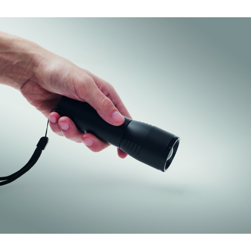 Linterna LED de aluminio con zoom Enta