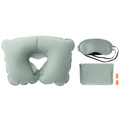 Set de viaje con almohada y...